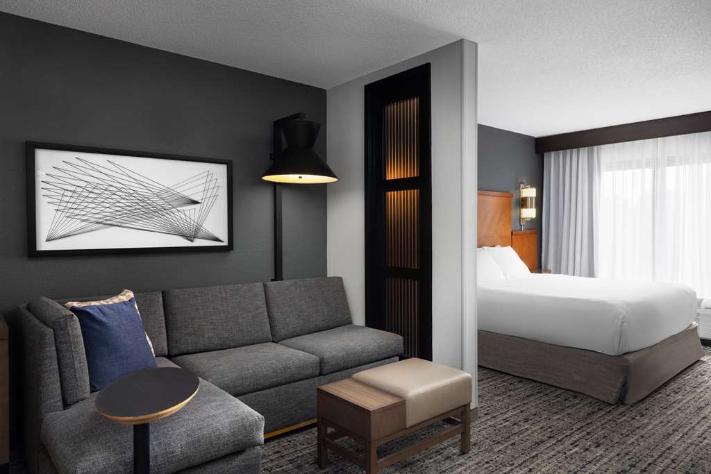 Hyatt Place Charlotte Airport Lake Pointe - photo 19
