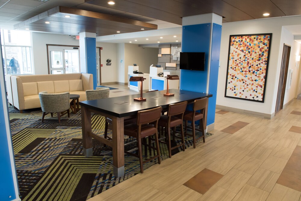Holiday Inn Express & Suites Dayton Southwest by IHG - photo 4