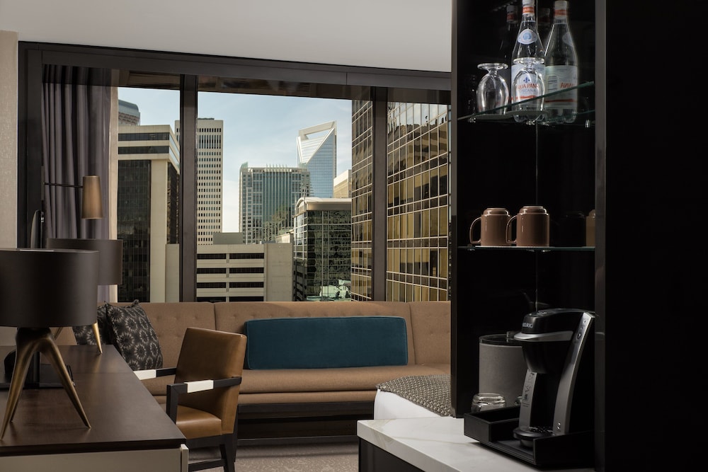 Omni Charlotte Hotel - photo 4