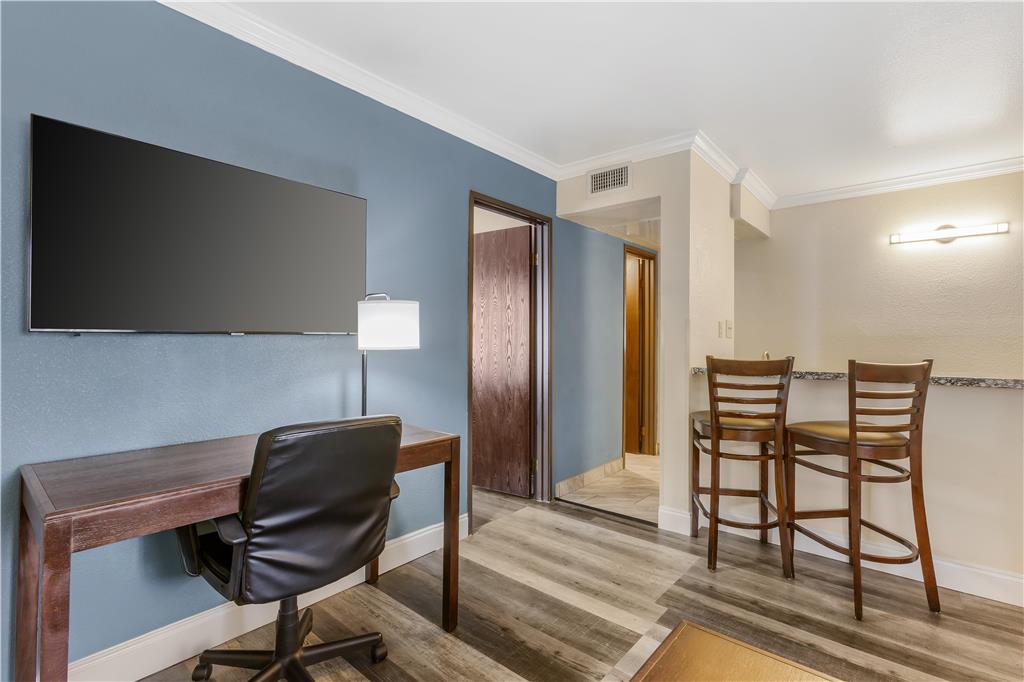 Best Western InnSuites Tucson Foothills Hotel & Suites - photo 64