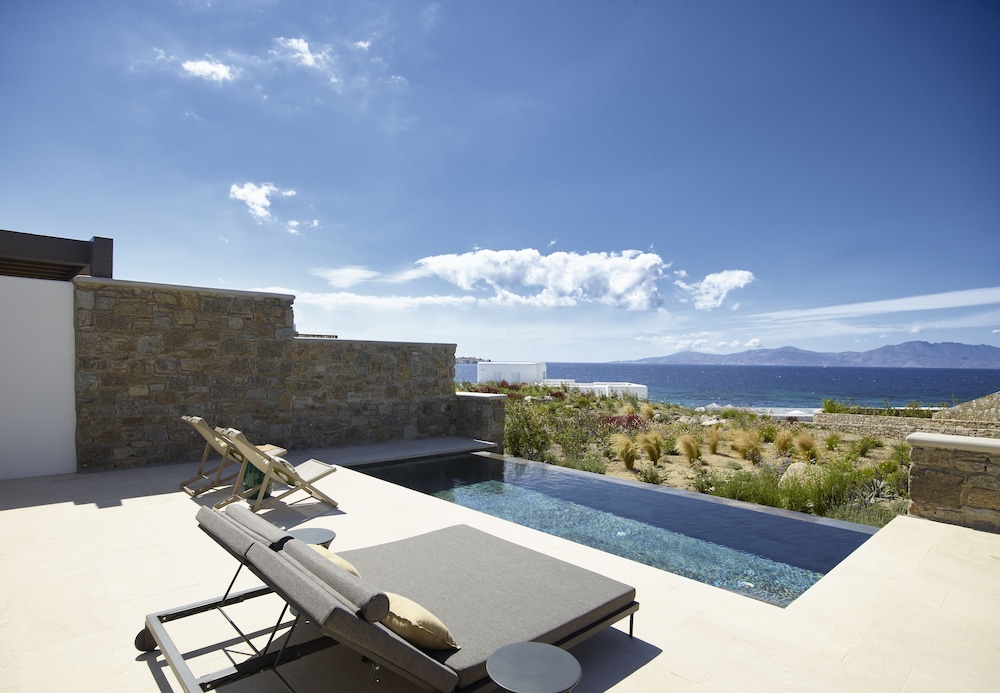 Bonzoe Suites & Villas — 4-Star Luxury Hotel in Mykonos, Greece