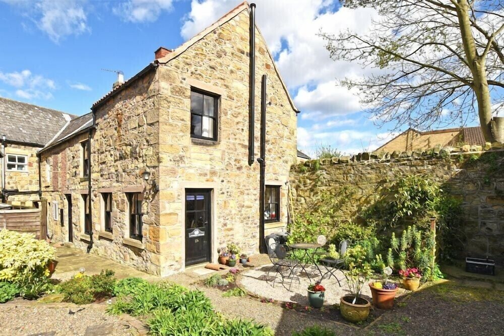 Lavender Cottage Bailiffgate — 4-Star Luxury Hotel in Alnwick, United Kingdom