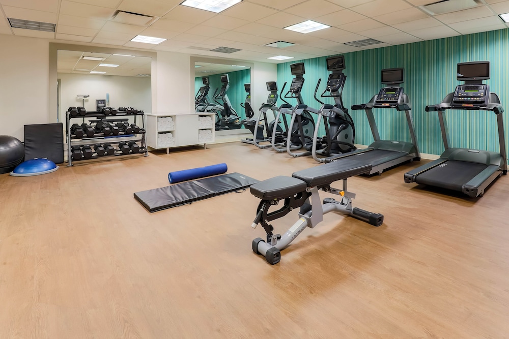 Holiday Inn Express & Suites Fort Worth Downtown by IHG - photo 19