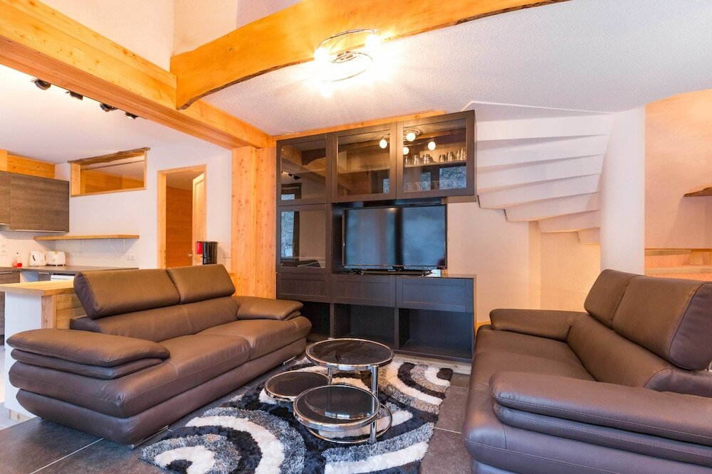 La Résidence d - carbon neutral hotel in Valloire