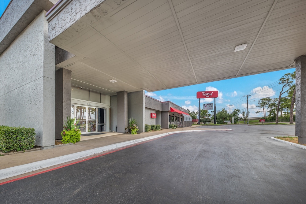 Red Roof Inn Lewisville - photo 30
