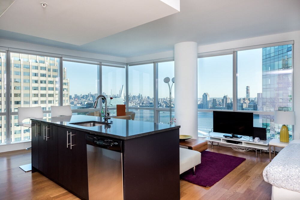Dharma Home Suites JC at Paulus Hook - photo 25