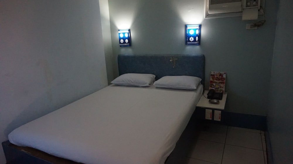 Halina Hotel Avenida - last minute hotel in Manila