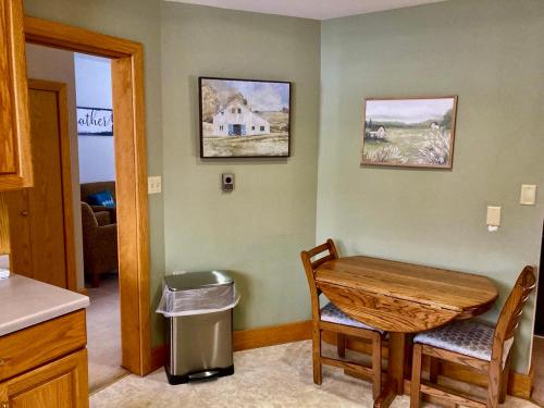 Garden Grove Retreat & Lodging near Pictured Rocks Fayette Trails - photo 40