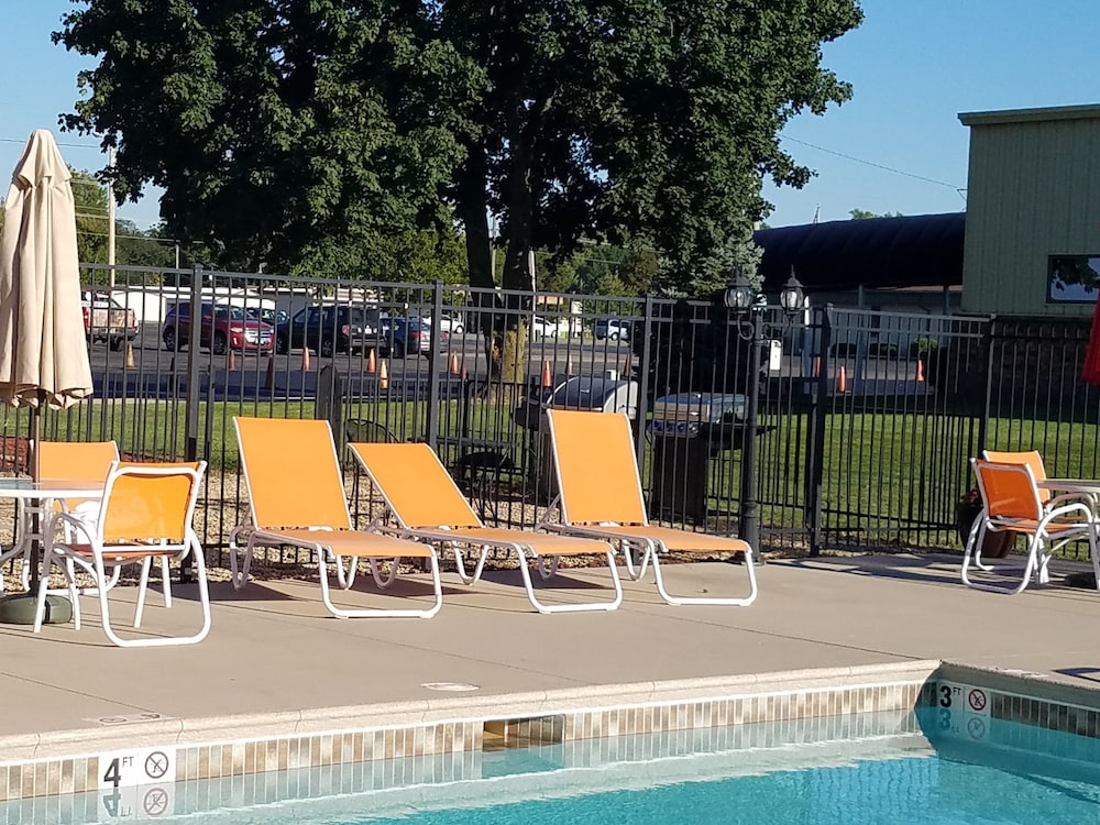 Days Inn by Wyndham Lincoln IL - photo 43