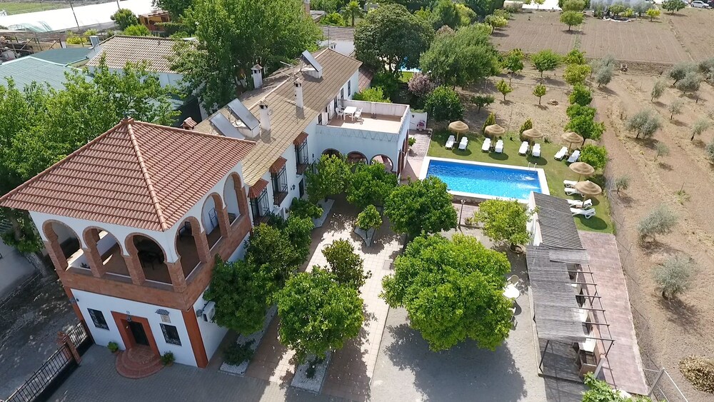 Casa Rural San Antonio — 4-Star Luxury Hotel in Cabra, Spain