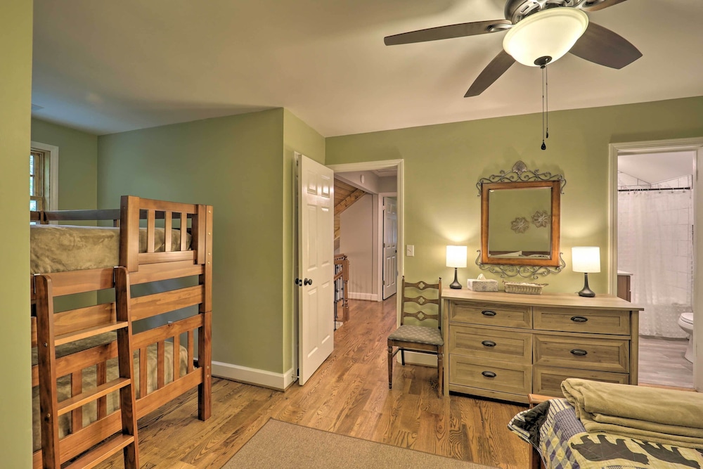 Golf and Resort Amenities Newland Mountain Cabin - photo 7