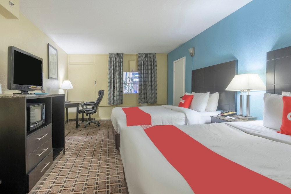 OYO Hotel Knoxville TN Cedar Bluff I 40 - photo 24