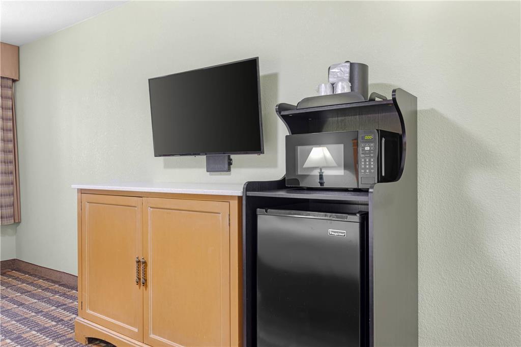 Quality Inn & Suites Plano East Richardson - photo 13
