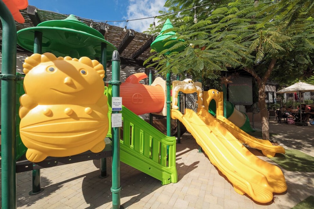 Children's play area - outdoor