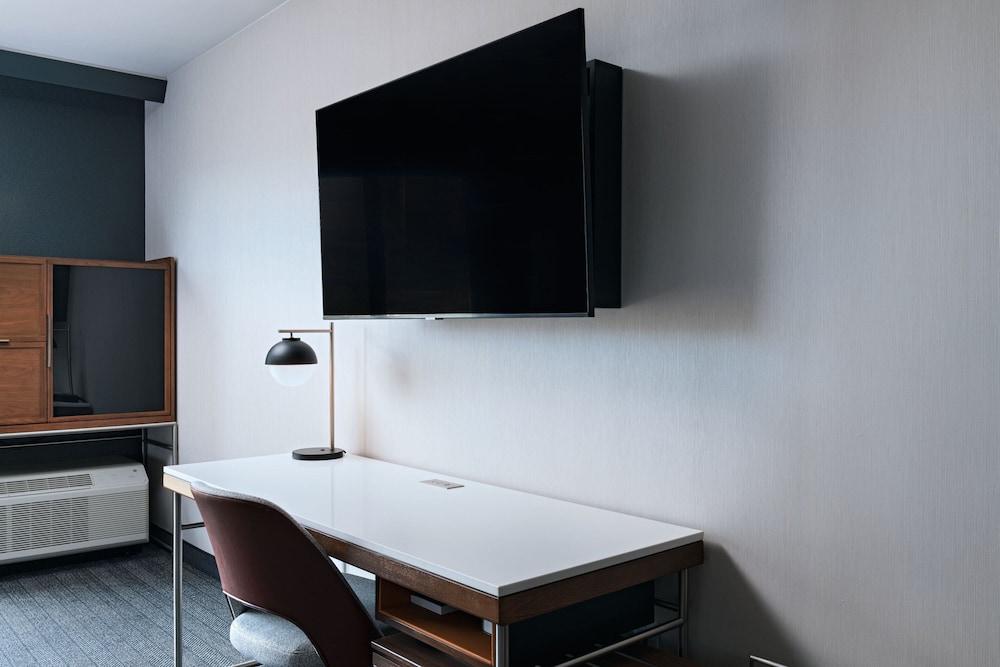 Courtyard by Marriott Colorado Springs North Air Force Academy - photo 8