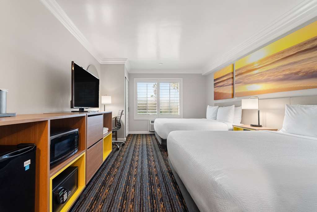 Days Inn by Wyndham San Diego Hotel Circle - photo 42