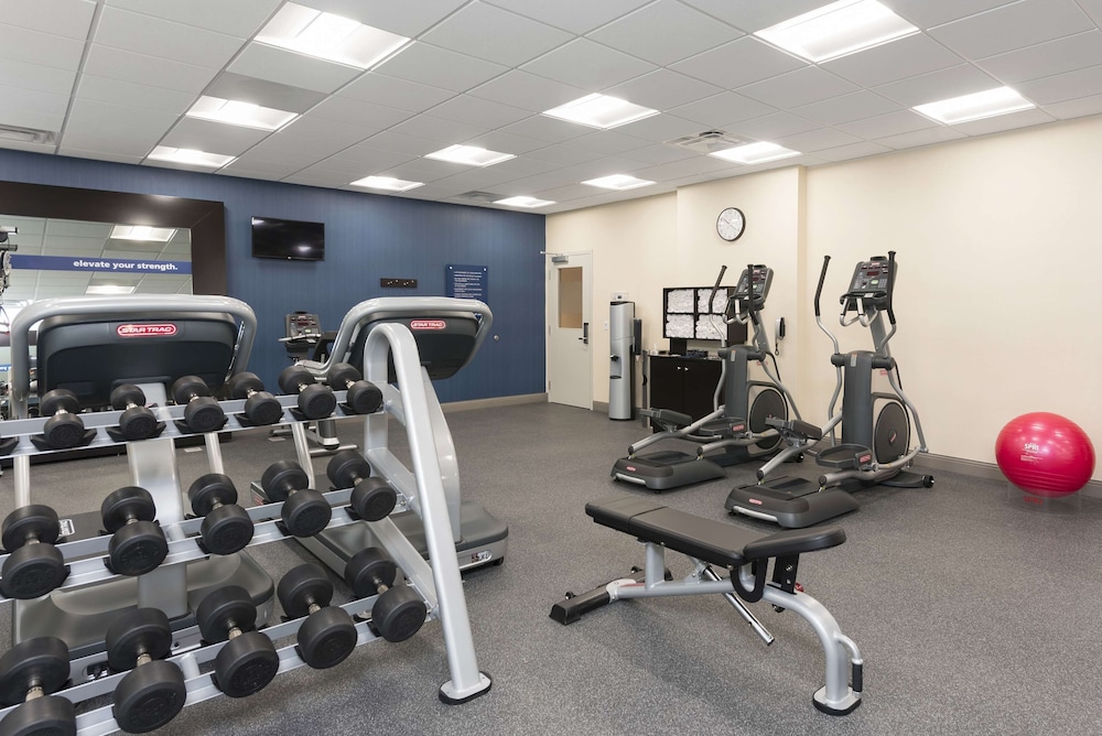 Hampton Inn & Suites Chicago Schaumburg - photo 23