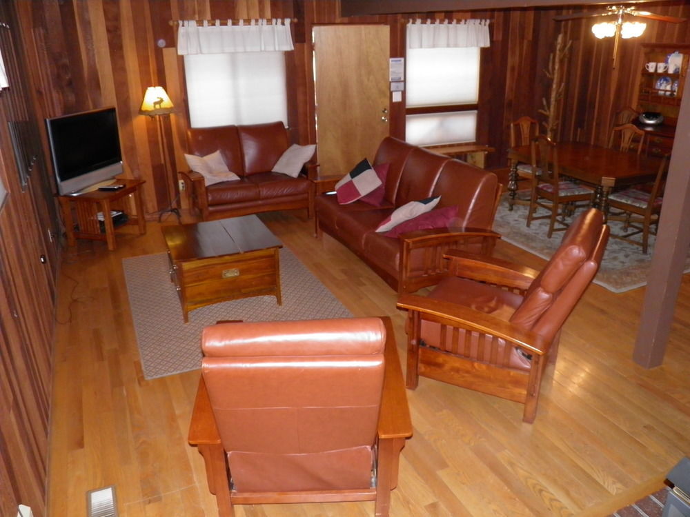 1028 Silverwood Circle - photo 12