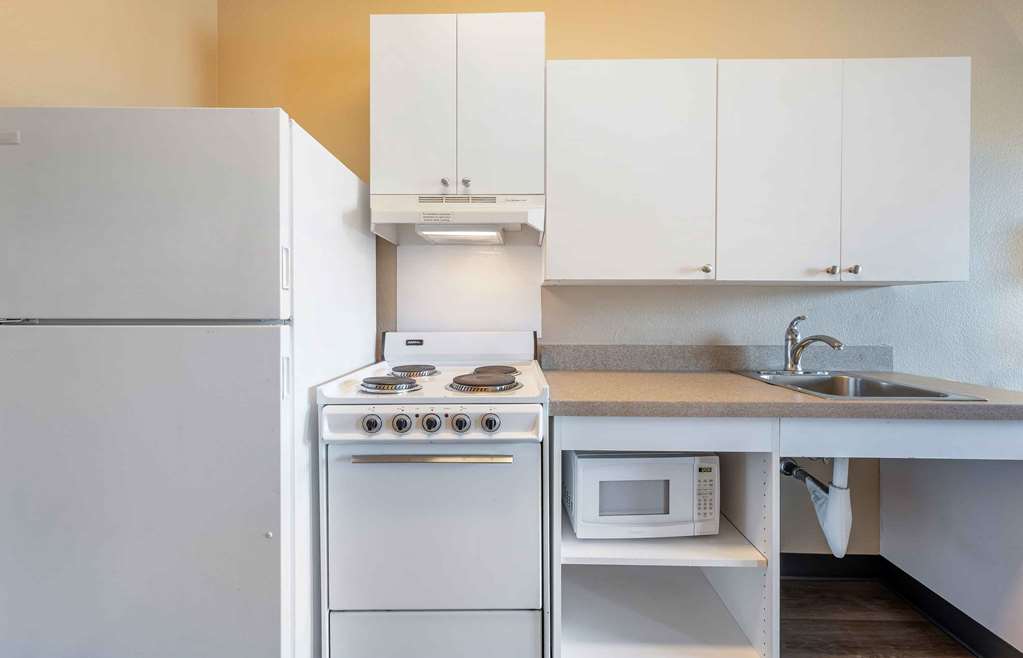 Extended Stay America Suites Chicago O'Hare Allstate Arena - photo 12