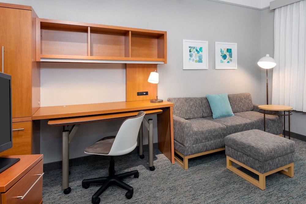 TownePlace Suites Buffalo Airport - photo 20