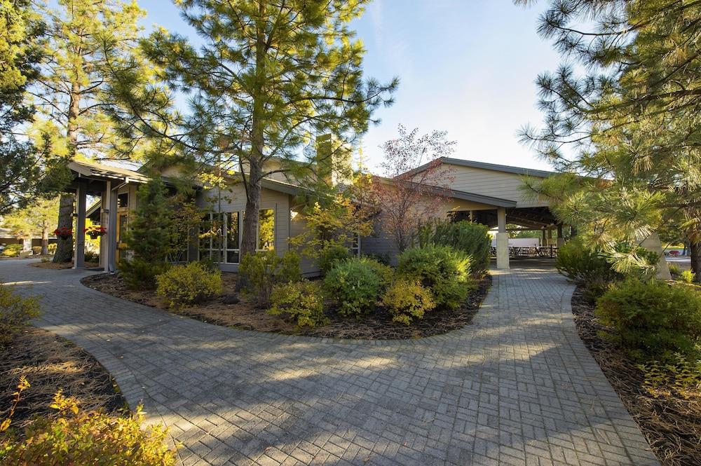 Mount Bachelor Village Resort - photo 3