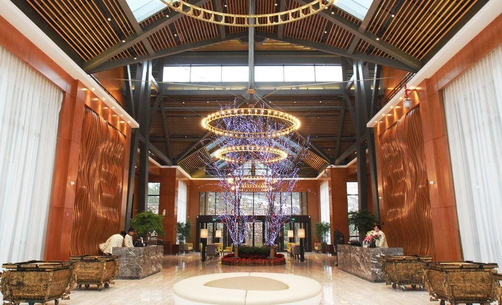 Yin Run Town Hotel — 4-Star Luxury Hotel in Huzhou, People's Republic of China