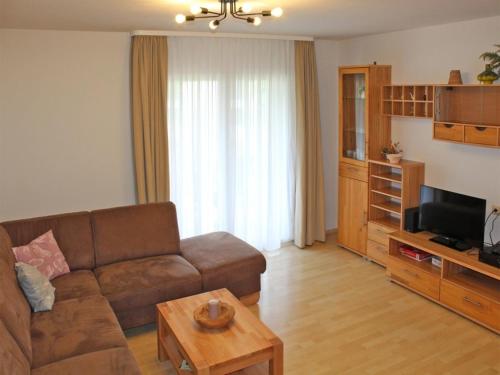 Ferienhaus Nr 13 Kategorie Komfort Feriendorf Hochbergle Allgäu — hotel in Lechbruck