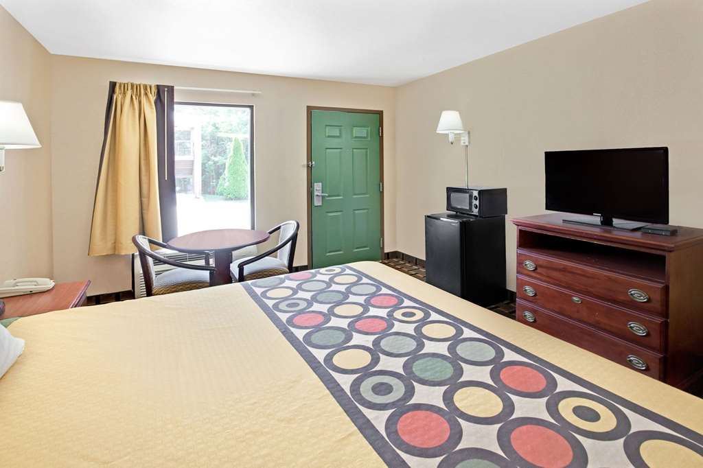 Super 8 by Wyndham Acworth Atlanta Area - photo 11