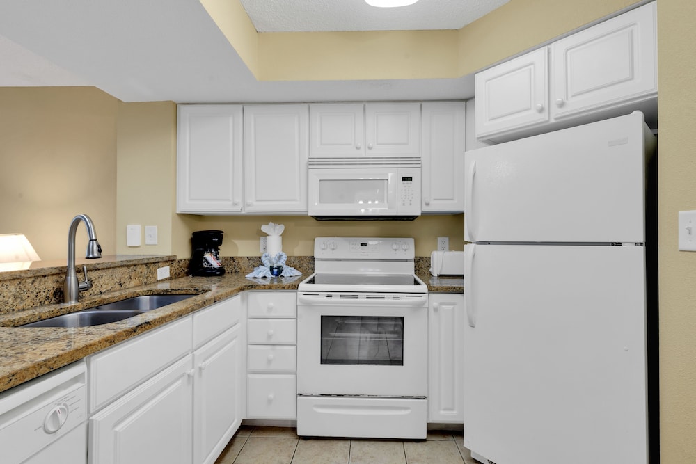 Carolinian Resort Stunning Condos - photo 52