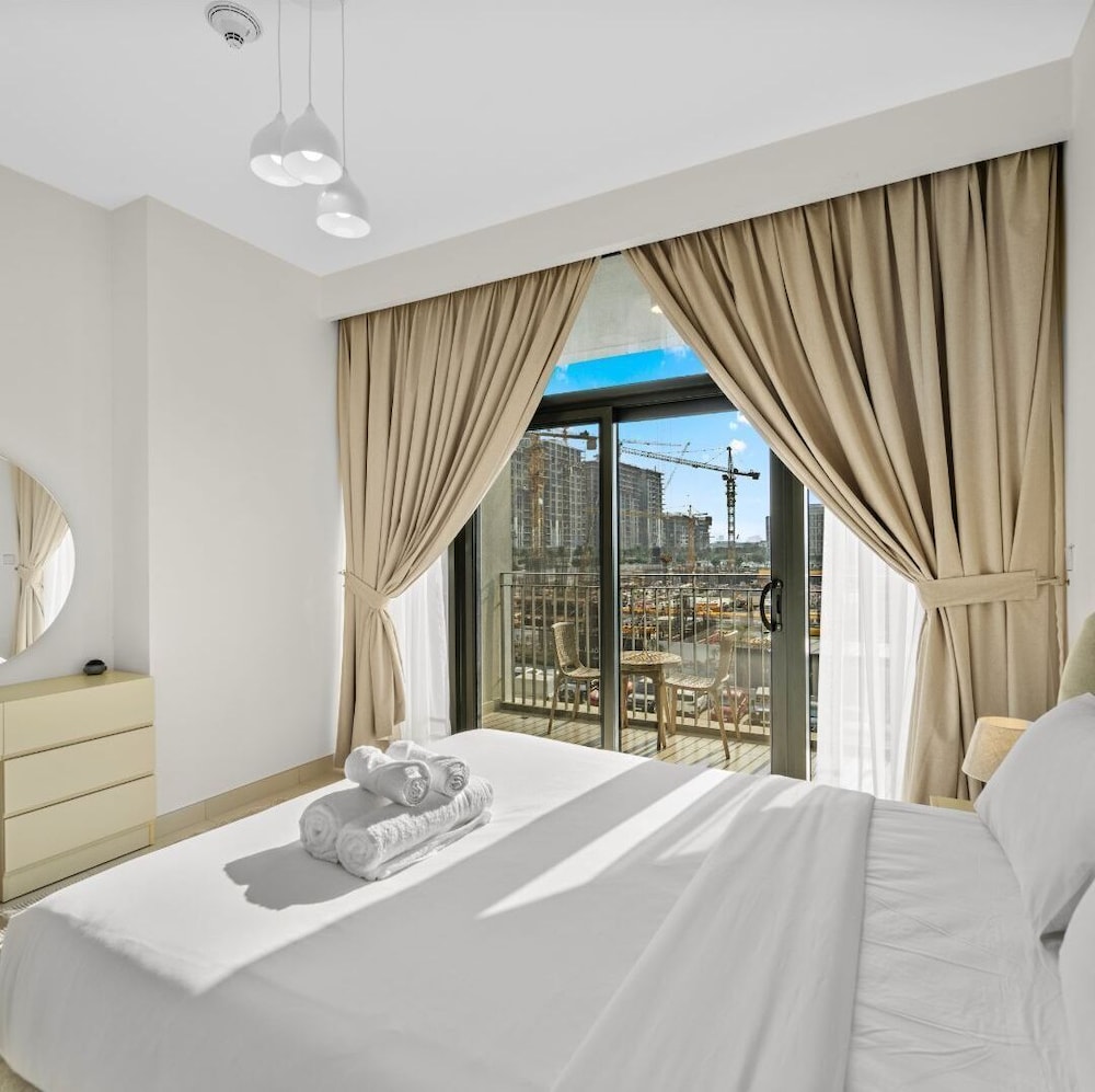 Park Point C 1 bedroom for monthly stay 1004 — 4-Star Luxury Hotel in Dubai, United Arab Emirates