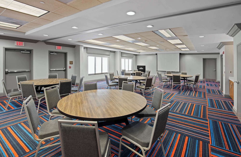 Hampton Inn & Suites Murfreesboro - photo 41