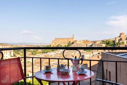 GuestHost Siena Historic Center Stylish Flat — 4-Star Luxury Hotel in Siena, Italy
