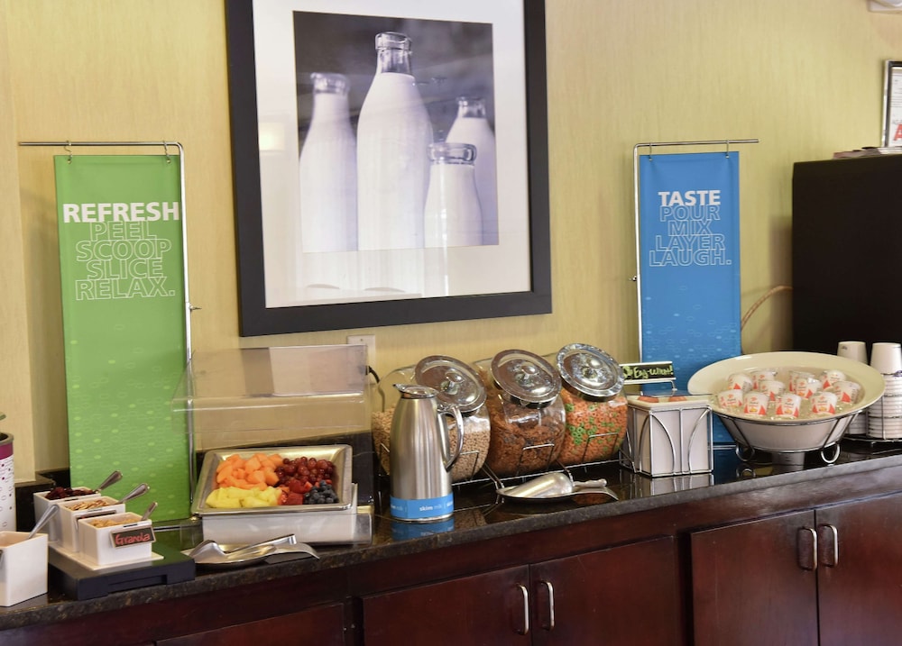 Hampton Inn Ruston - photo 33