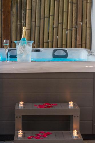 Kallia's Suites Milos — 4-Star Luxury Hotel in Adamas, Greece