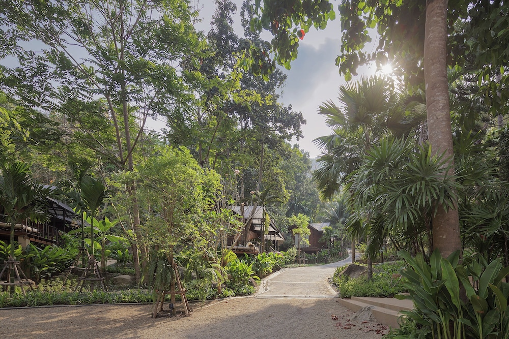 The Spa Resorts Lamai Village — 4-Star Luxury Hotel in Koh Samui, Thailand