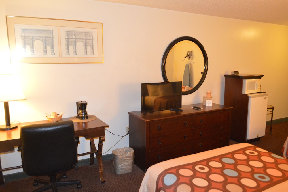 American Elite Inn - photo 31