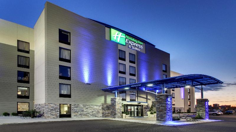 Holiday Inn Express & Suites Jackson Downtown Coliseum by IHG - photo 6