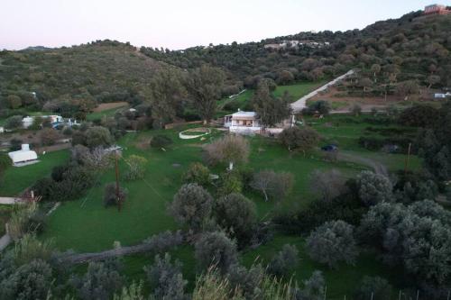 Annas Katikia — Unknown City — photo 2