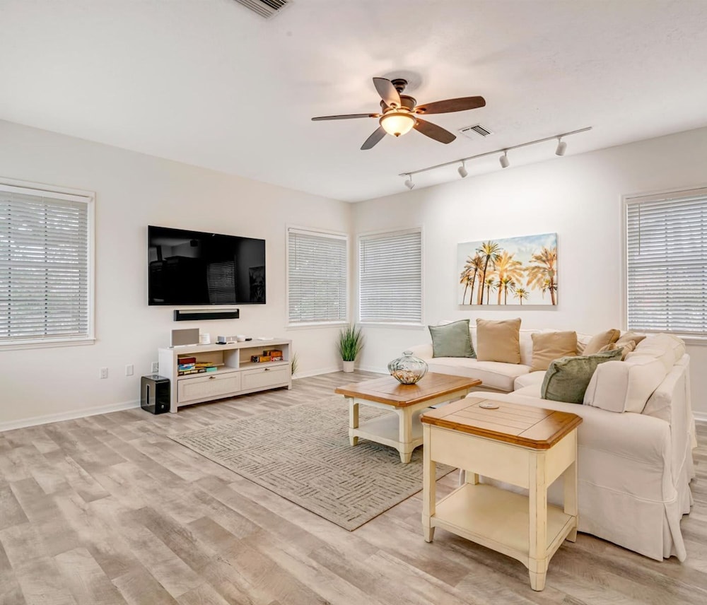 Siesta Key Marvel Pool SPA Deeded Beach Access - photo 52