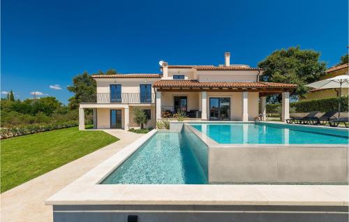 Villa La Fierra — 4-Star Luxury Hotel in Svetvincenat, Croatia