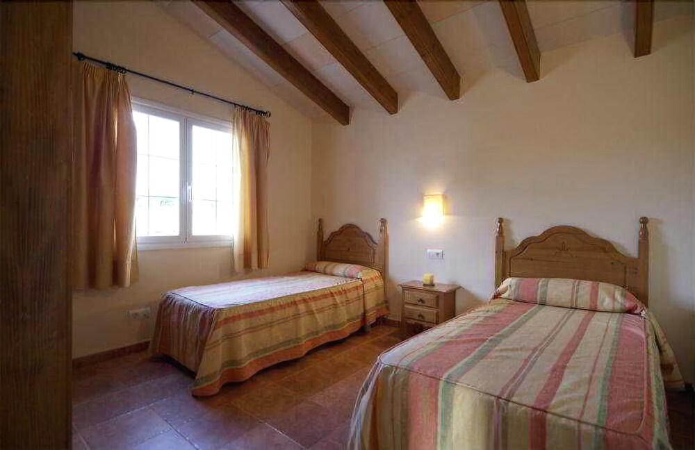 Villas Zona Cala'n Blanes — 4-Star Luxury Hotel in Ciutadella, Spain