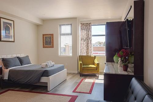 Centrally Located Cozy Studio Apartment in SD — 4-Star Luxury Hotel in San Diego, United States