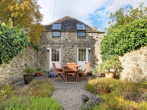 Garden Cottage — 4-Star Luxury Hotel in Linlithgow, United Kingdom