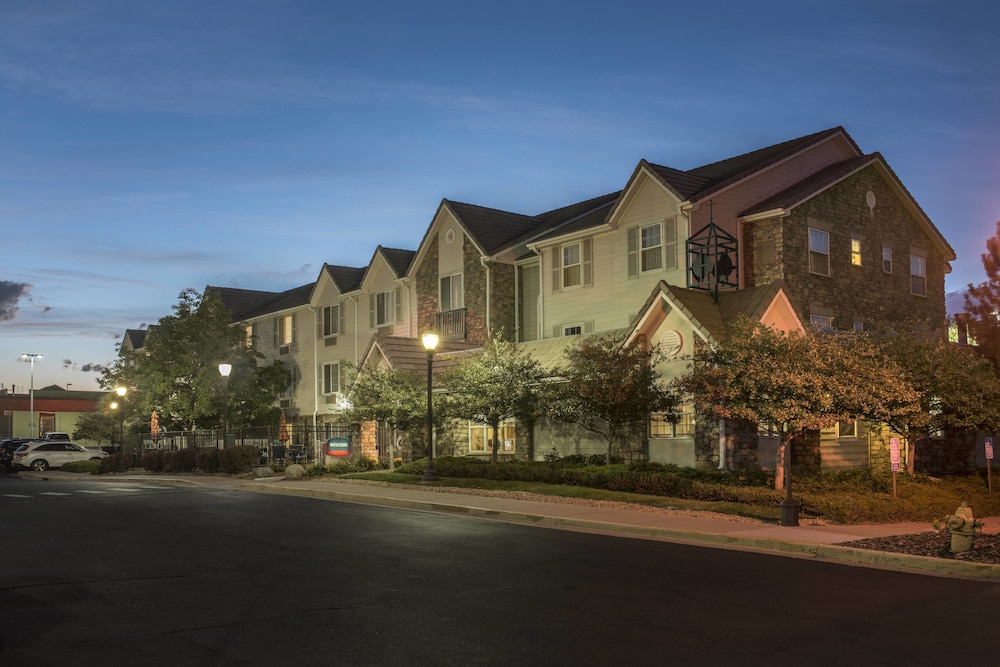 Suburban Studios Denver Tech Center - last minute hotel in Denver