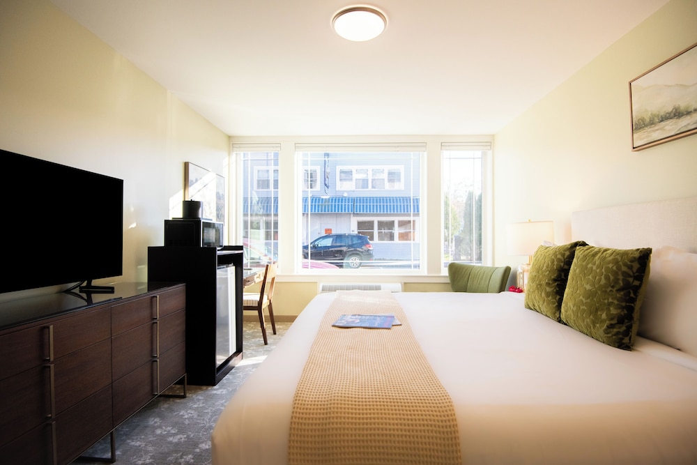 The Pathmaker Hotel - photo 46