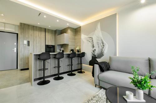 SKY Home Penthouse Sky Manufaktura Bezpłatny Parking Klimatyzacja Dostęp na Kod — 4-Star Luxury Hotel in Lodz, Poland
