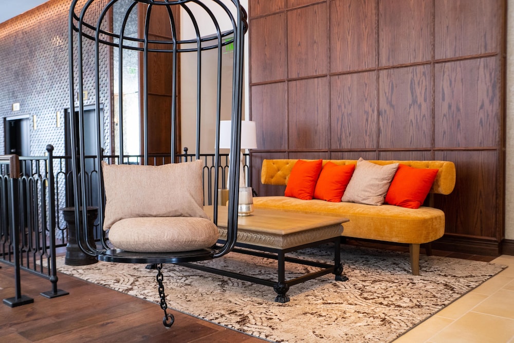 The Peregrine Omaha Downtown Curio Collection by Hilton - photo 11