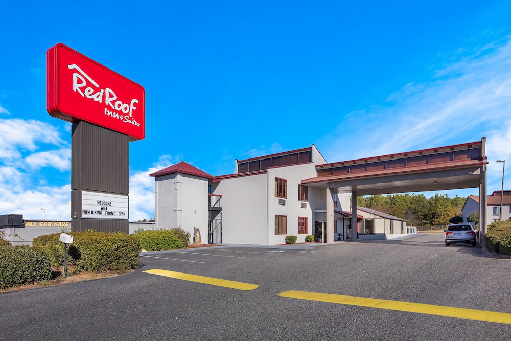 Red Roof Inn & Suites Monroe NC - photo 25