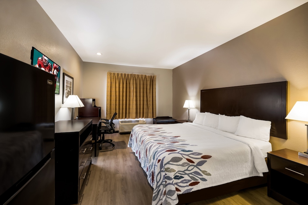 Red Roof Inn Pecos - photo 7