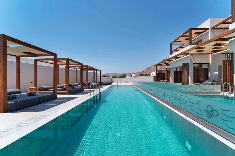 Theretra Pefki Seaside — 4-Star Luxury Hotel in Rodos, Greece